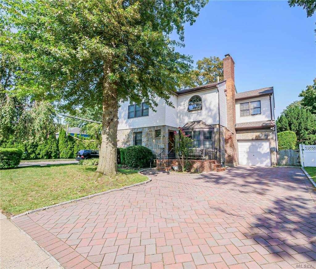 1516 Terrace Boulevard - Photo 1