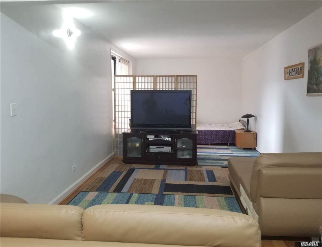 33-26 92 Street - Photo 1
