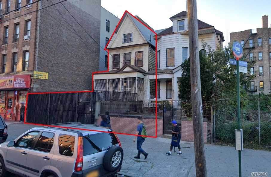1041 Ogden Avenue - Photo 1