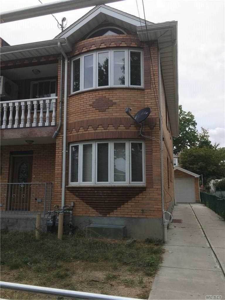 137-61 Juniper Avenue - Photo 1