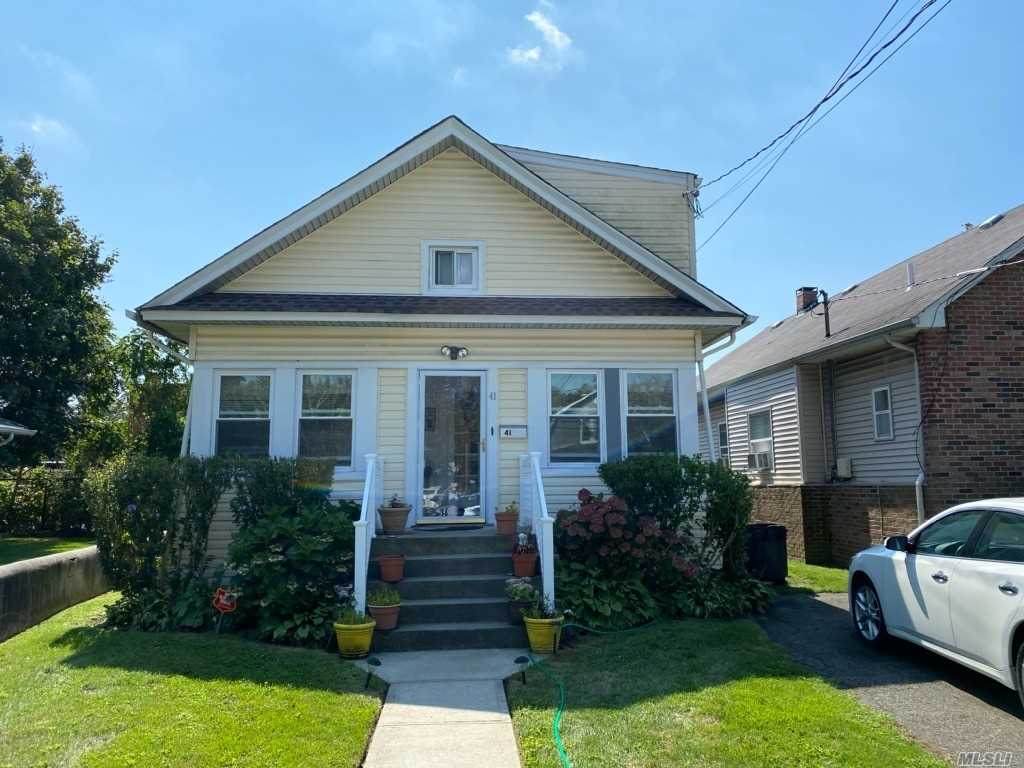 41 Independence Avenue - Photo 1