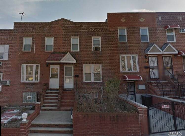 20-15 26 Street - Photo 1