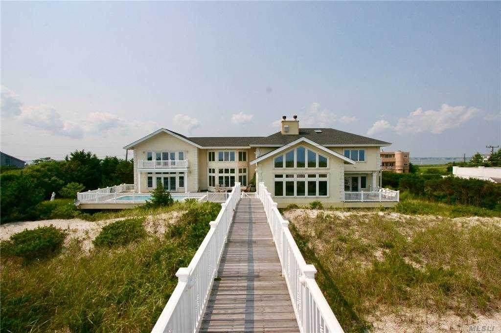 605 Dune Road - Photo 1