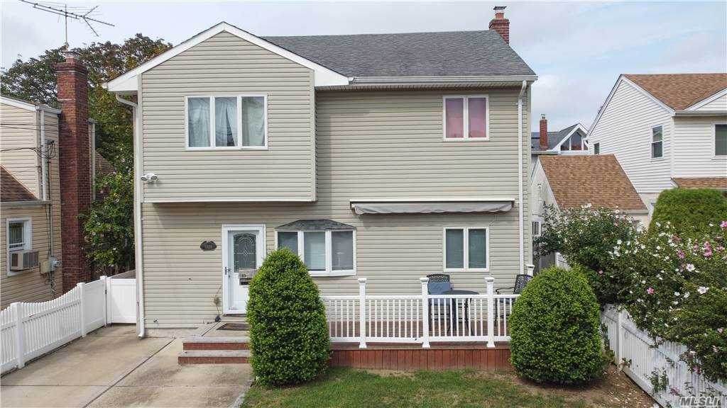 2428 Yorktown Street - Photo 1