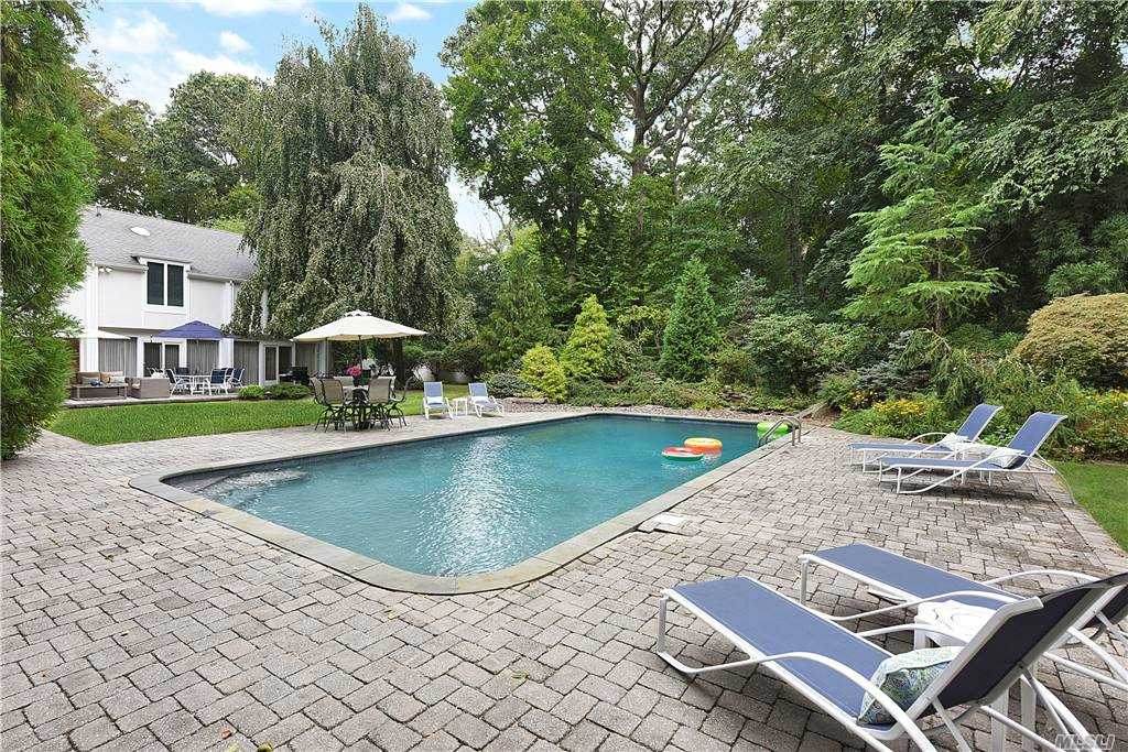 255 Piping Rock Road - Photo 1