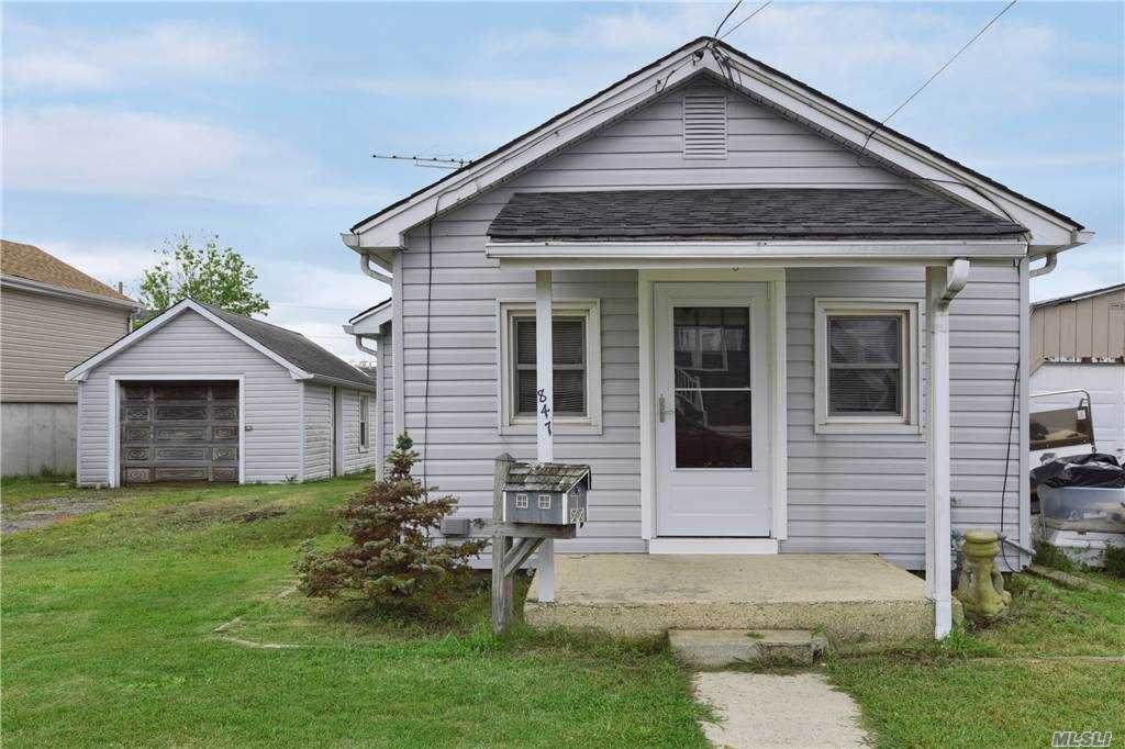 847 7th St - Photo 1