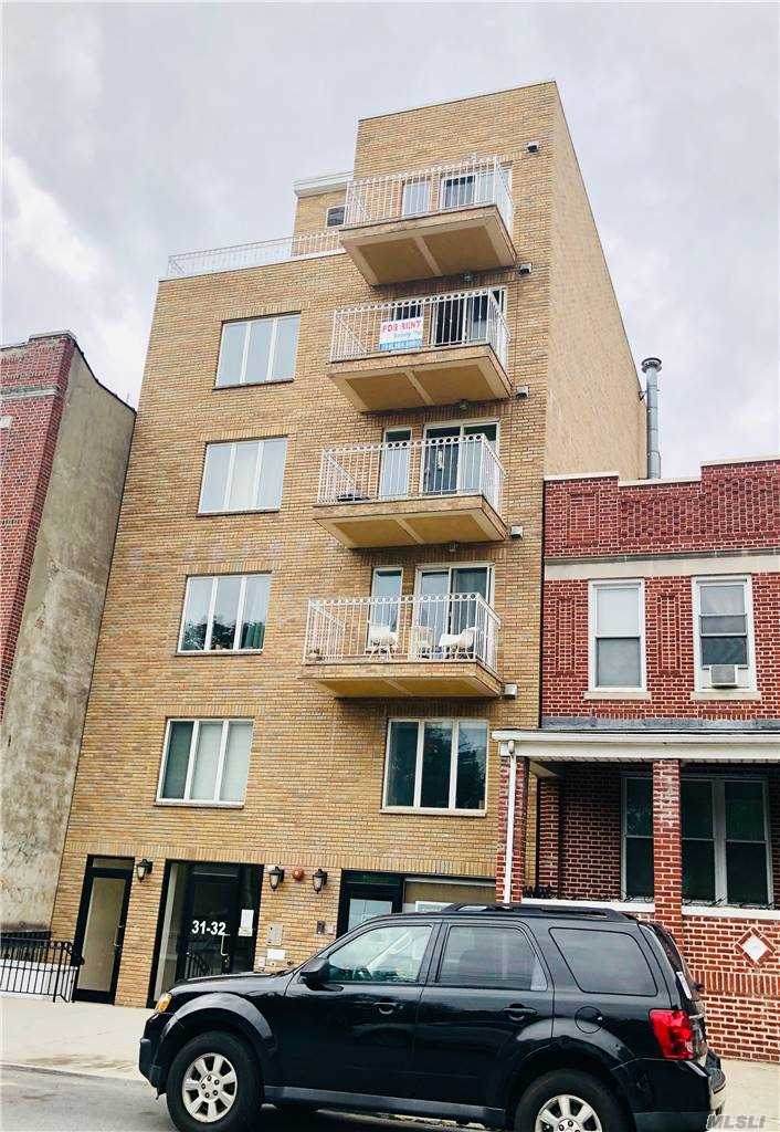 31-32 38 Street - Photo 1
