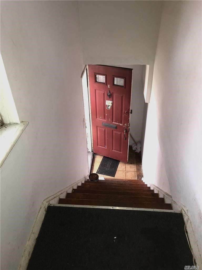 147-75 Grand Central Parkway - Photo 1