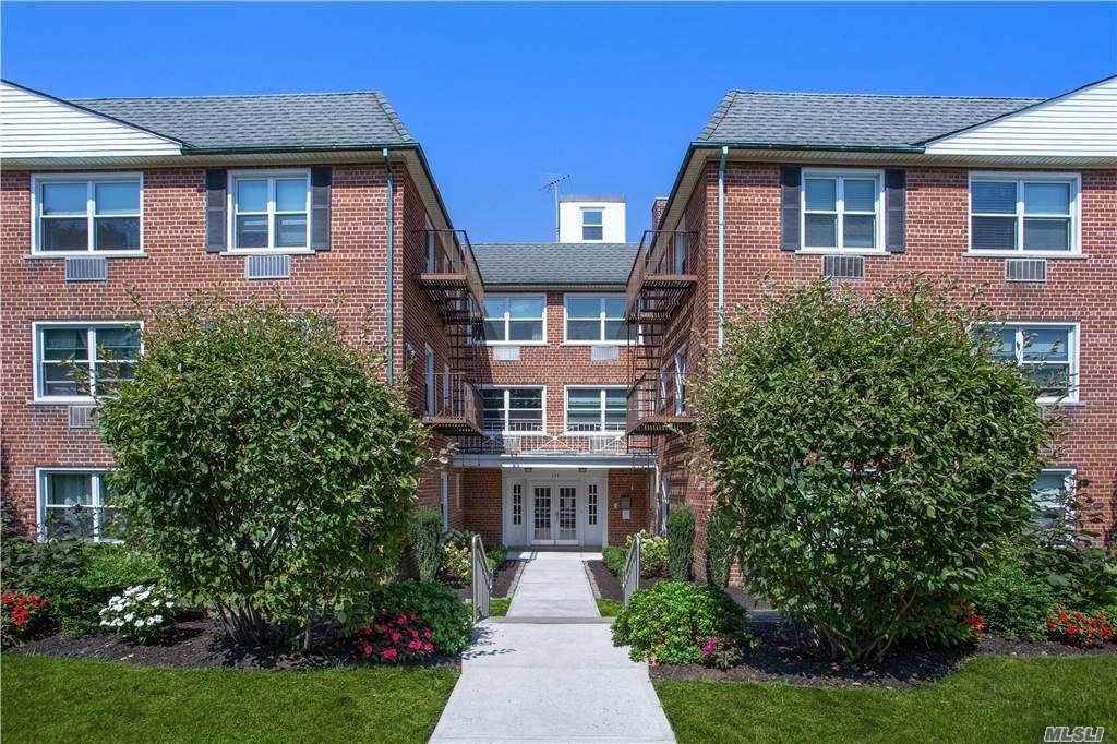 124 Park Avenue - Photo 1