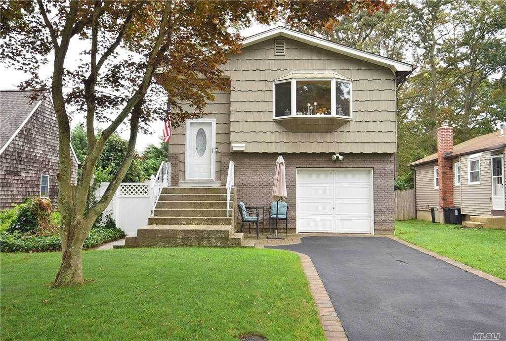 34 Oakwood Ave - Photo 1