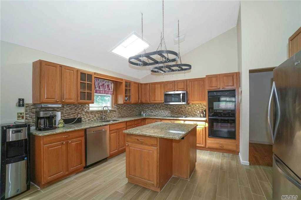350 44th Street - Photo 1
