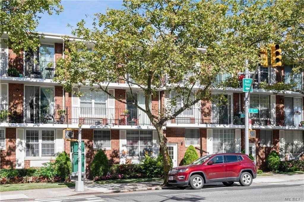 10106 4 Avenue - Photo 1