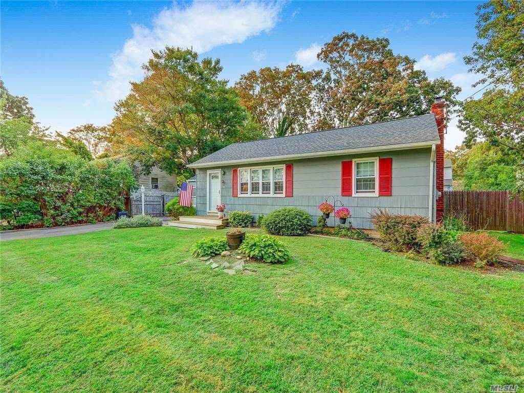 9 Arpage Dr W - Photo 1