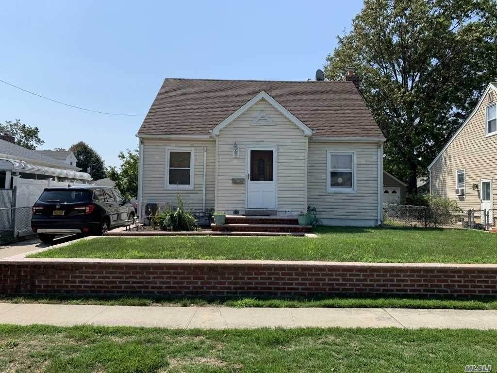 324 Hoffman Street - Photo 1