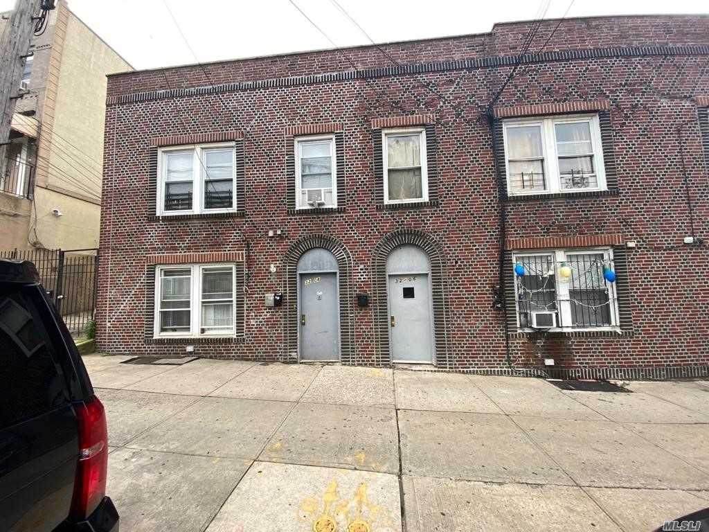 32-06 100th Street - Photo 1