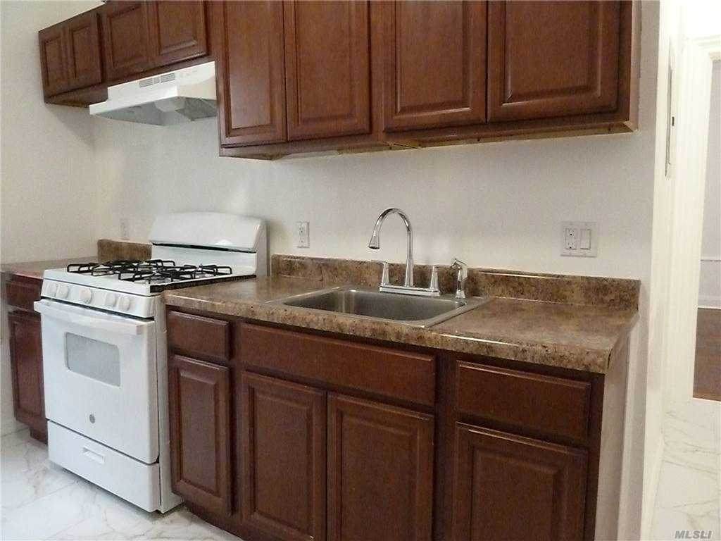 678 Wyona Street - Photo 1