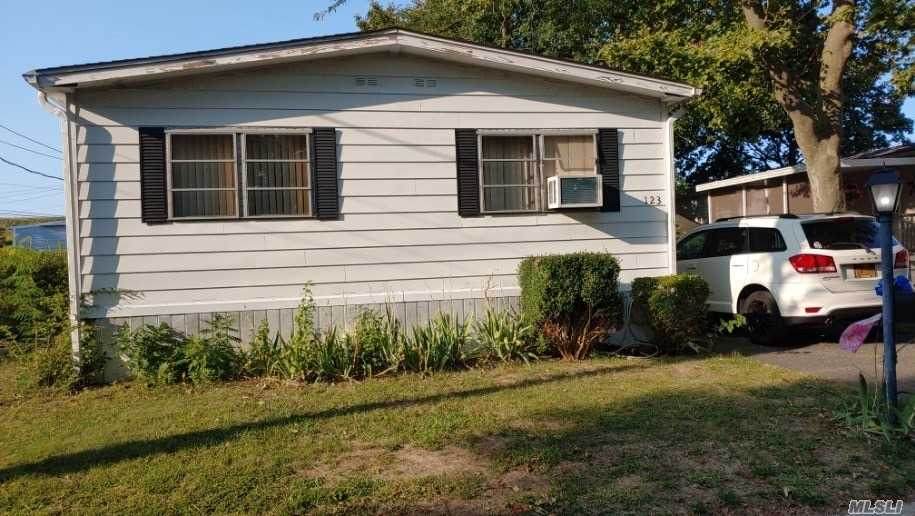 123 Lincoln Avenue - Photo 1
