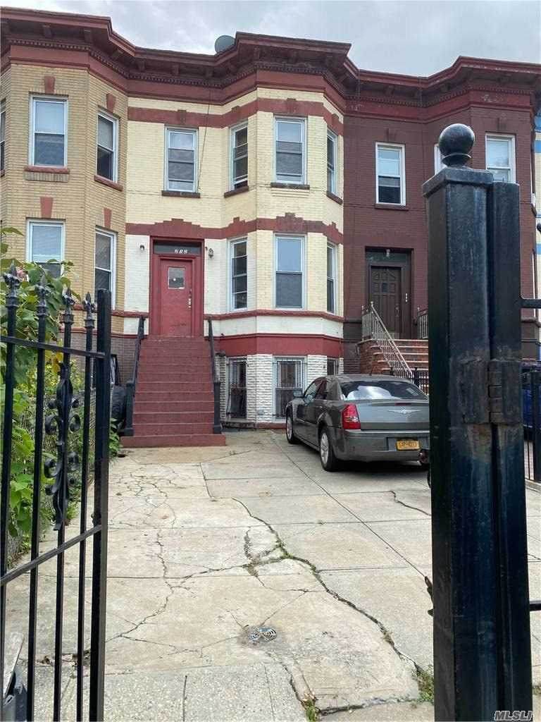 212 Lenox Road - Photo 1