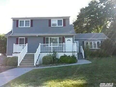 111 Lincoln Drive - Photo 1