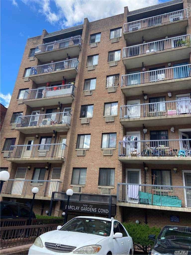 144-23 Barclay Avenue - Photo 1