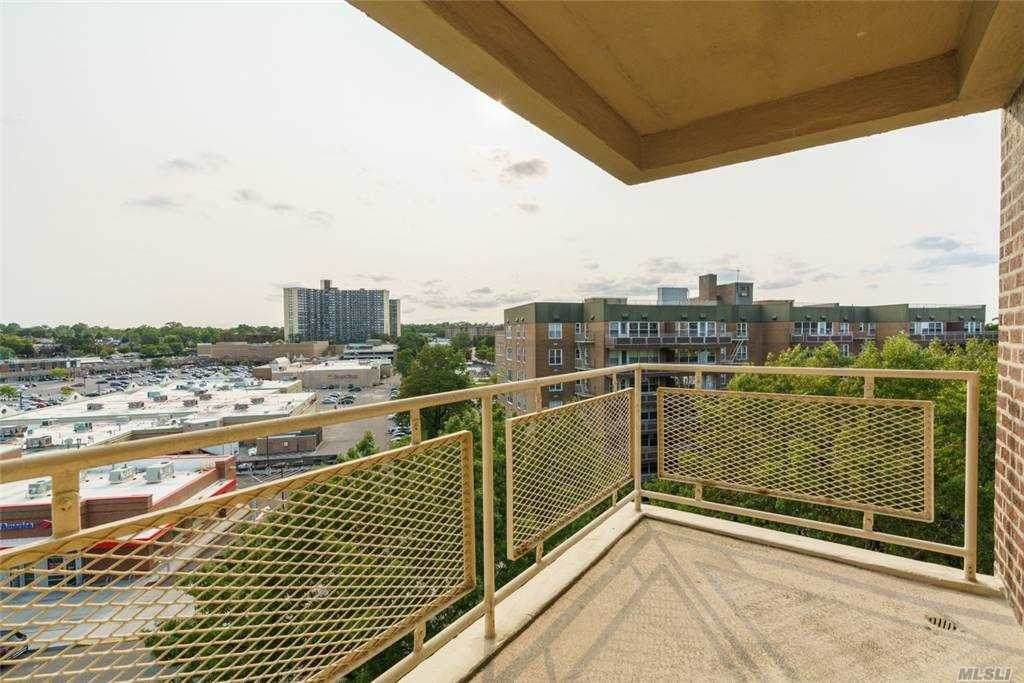 23-25 Bell Blvd - Photo 1
