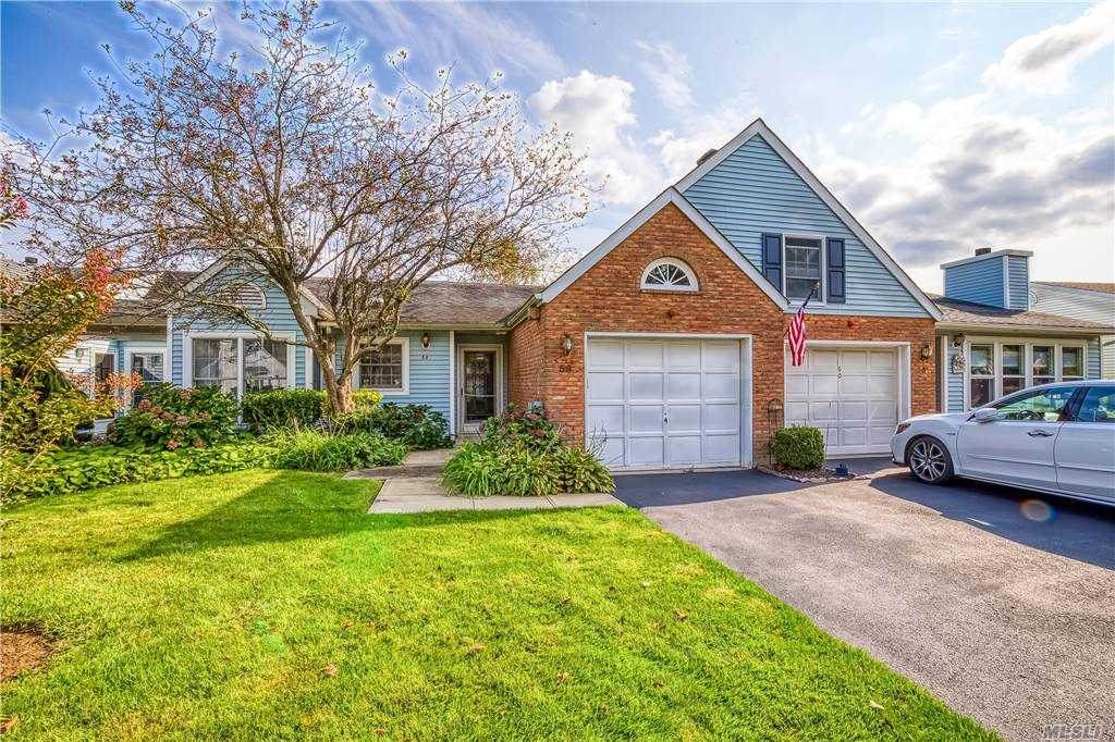 58 Standish Drive - Photo 1