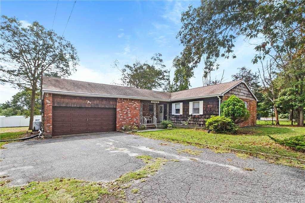 72 Tiana Road - Photo 1
