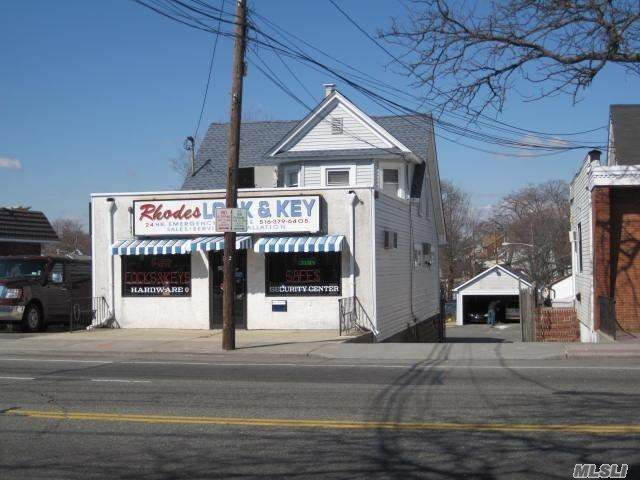 2116 Grand Avenue - Photo 1