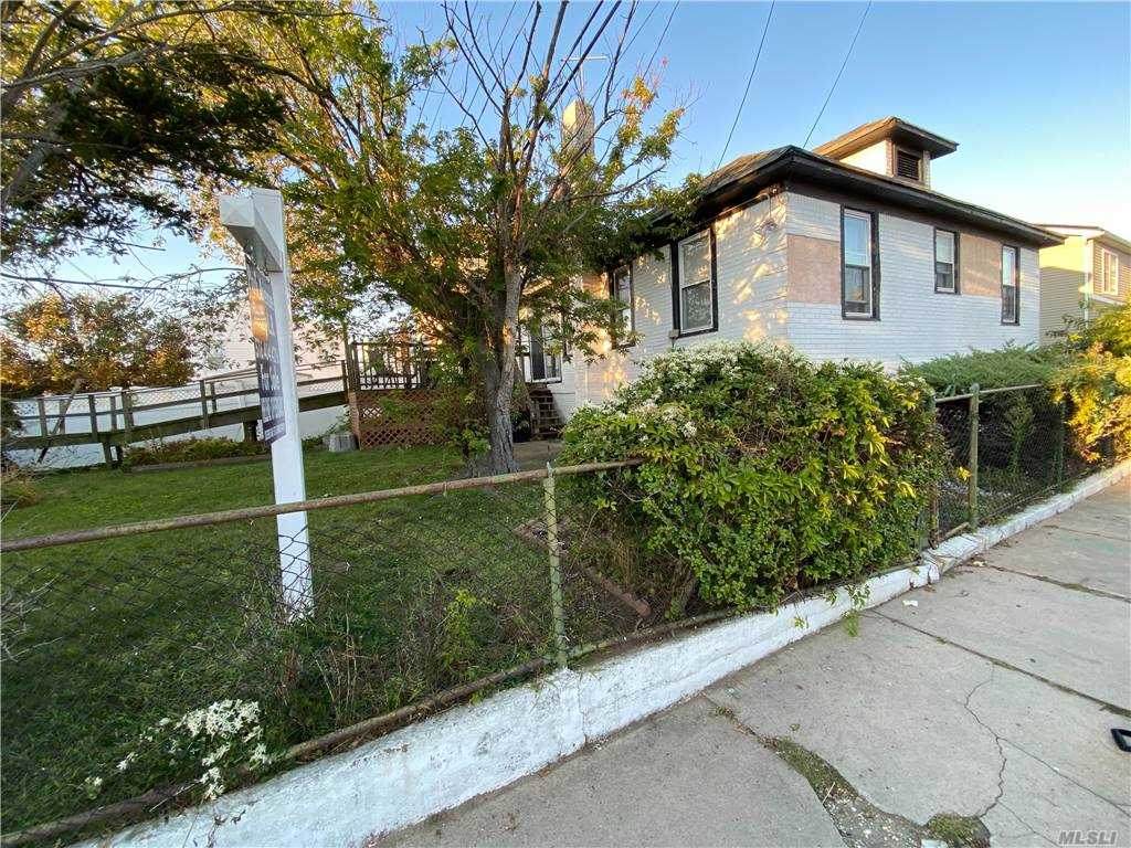 723 Olive Street - Photo 1
