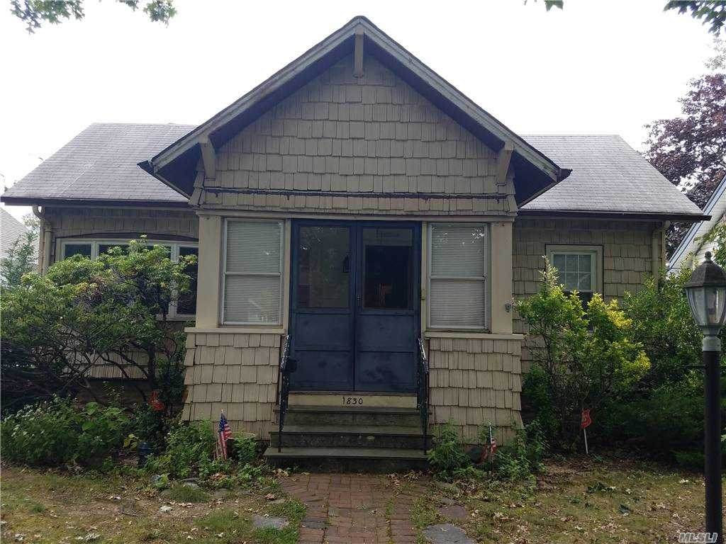 1830 Harte Street - Photo 1
