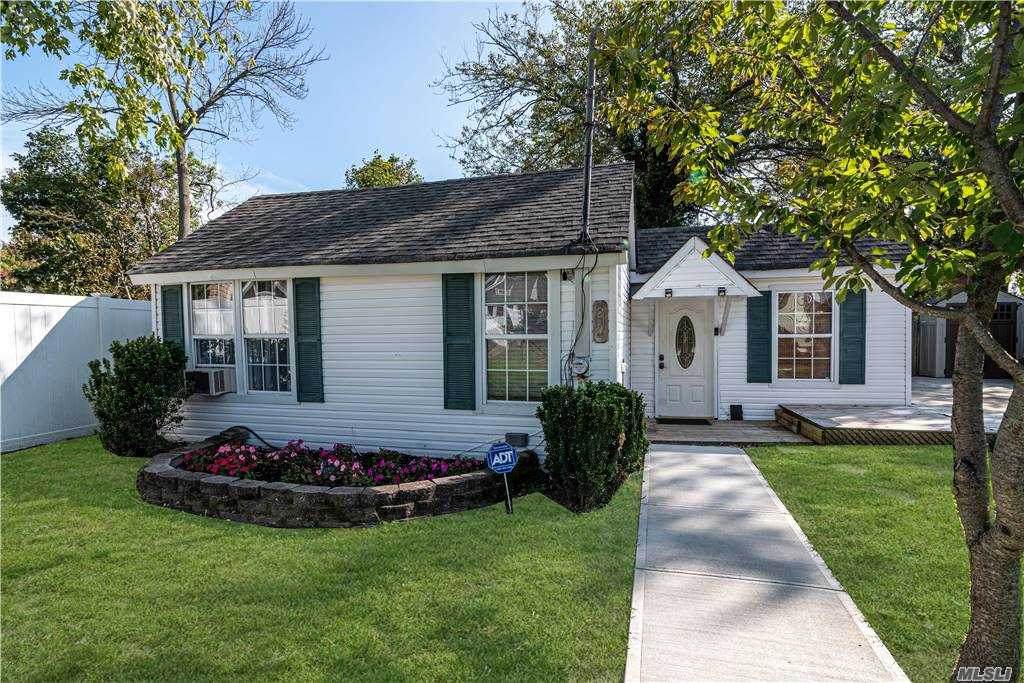 20 Pine Boulevard - Photo 1
