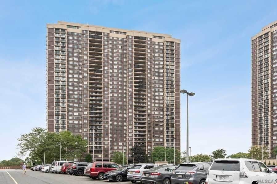 27110 Grand Central Parkway - Photo 1