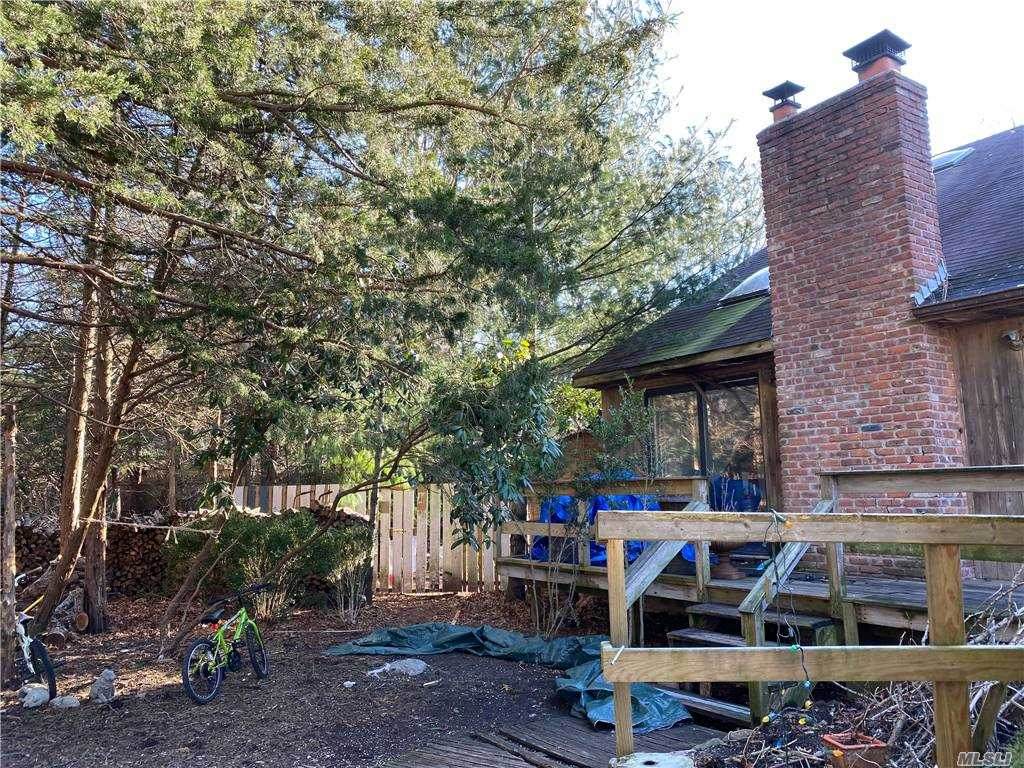 18 Norfolk Drive - Photo 1