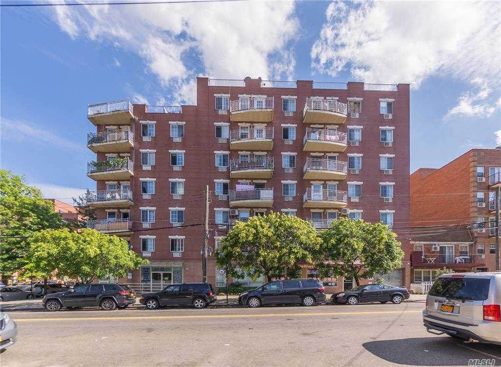 35-06 Leavitt Street - Photo 1
