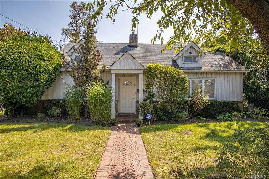 845 Glen Drive - Photo 1