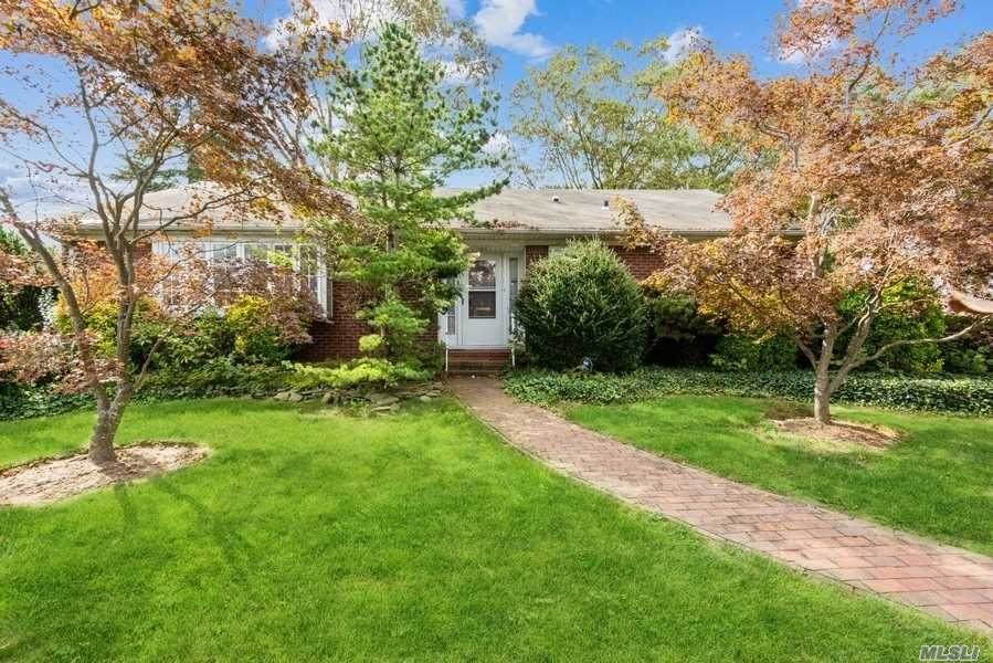 111 Shinnecock Avenue - Photo 1