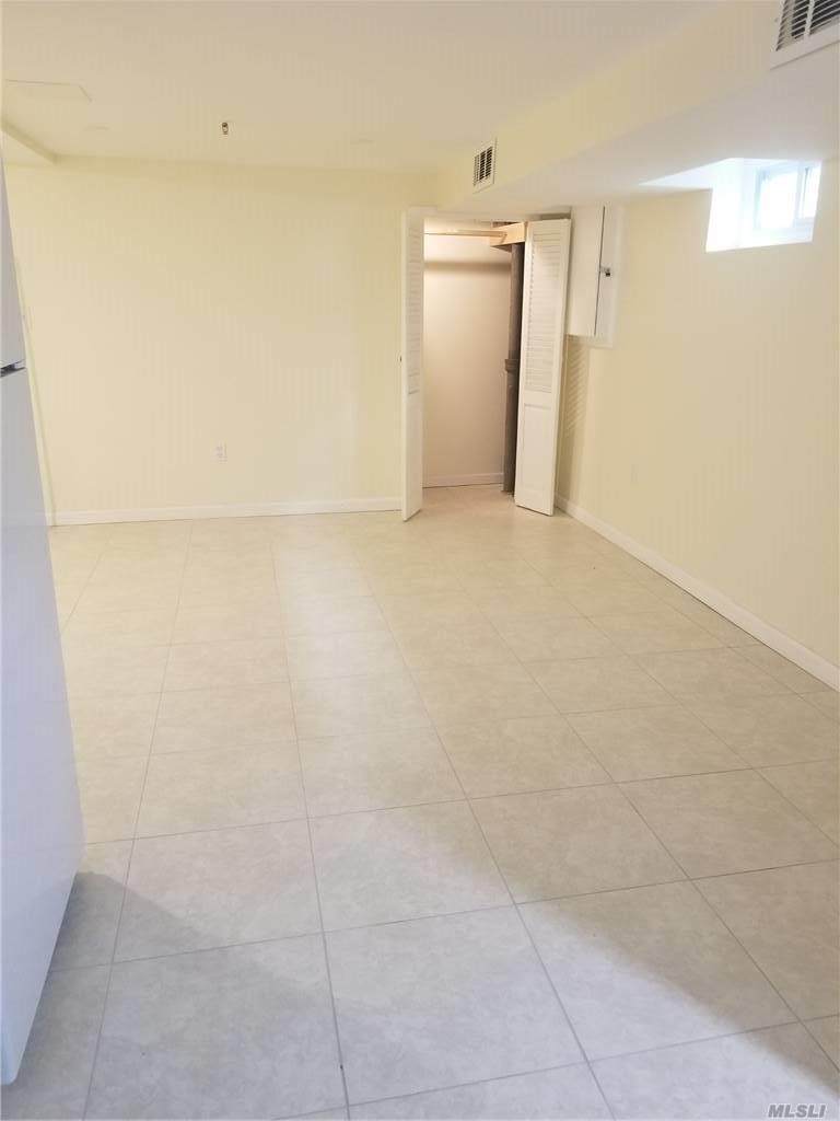 257-24 149th Avenue - Photo 1
