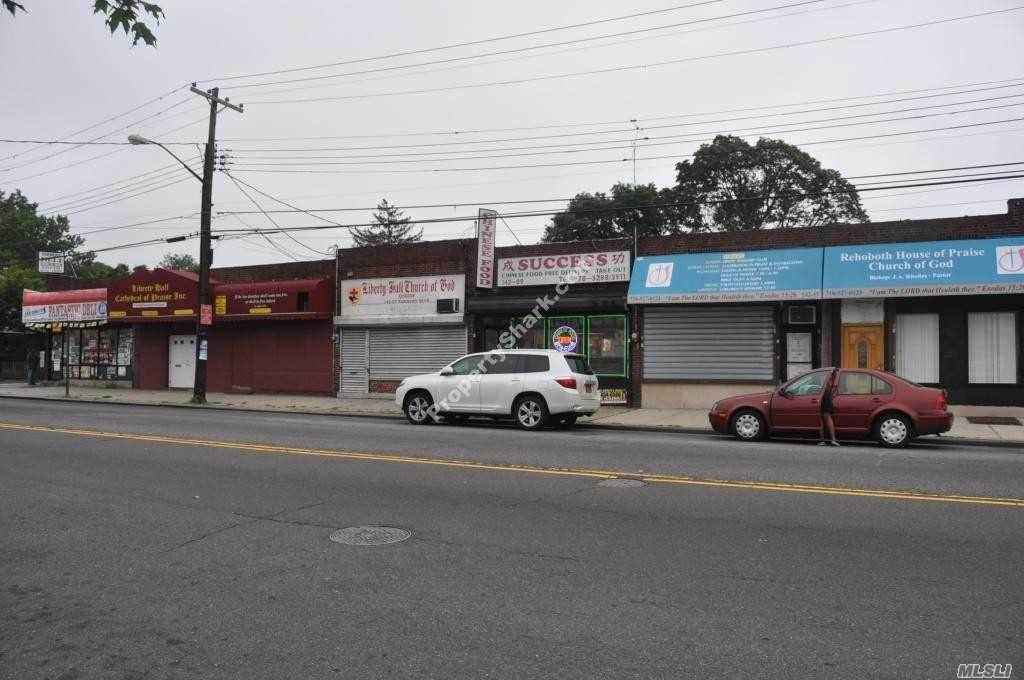 142-03-05 Farmers Blvd - Photo 1