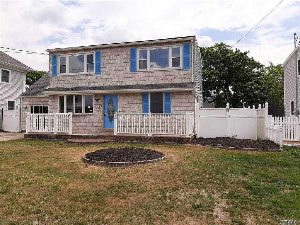 471 Bay Avenue - Photo 1