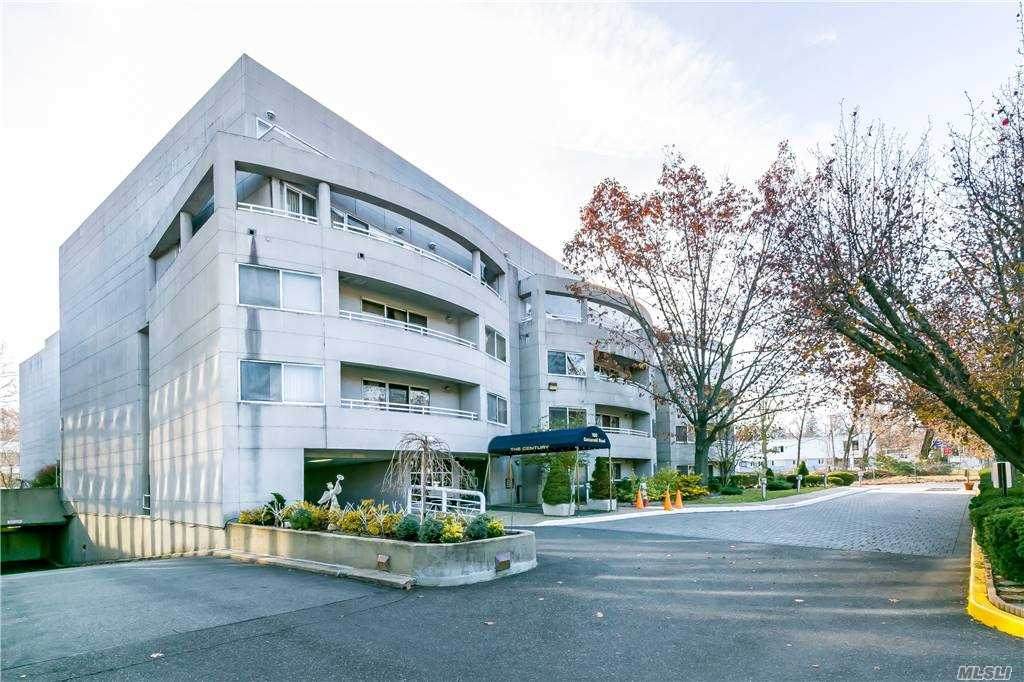 100 Cuttermill Road - Photo 1