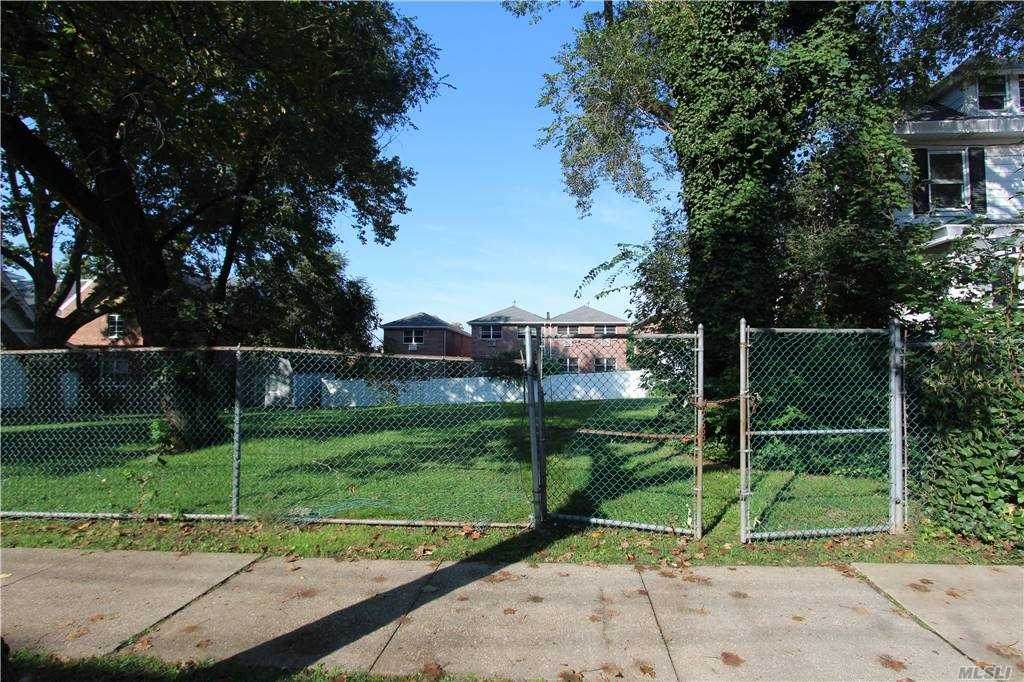 12-38/40 119th Street - Photo 1