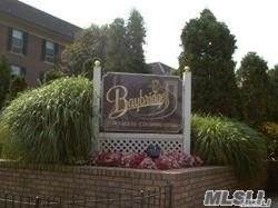 12-32 Diane Place - Photo 1