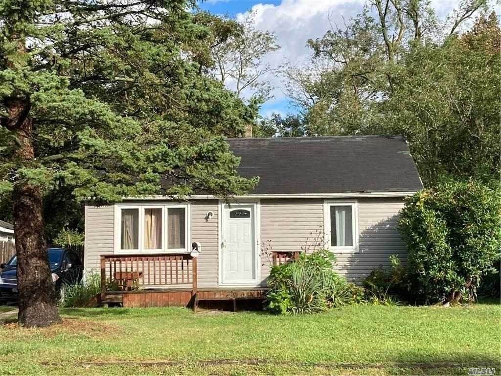74 Halley Lane - Photo 1