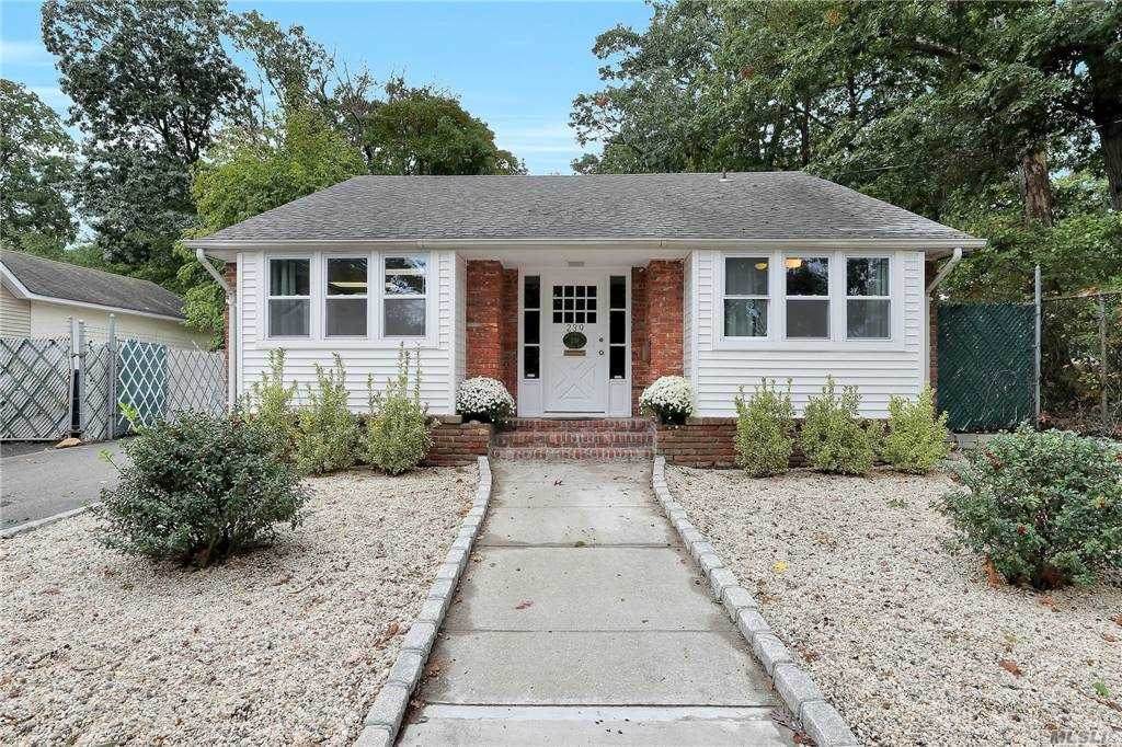 239 Laurel Road - Photo 1