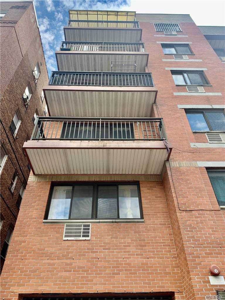 91-06 Whitney Ave - Photo 1