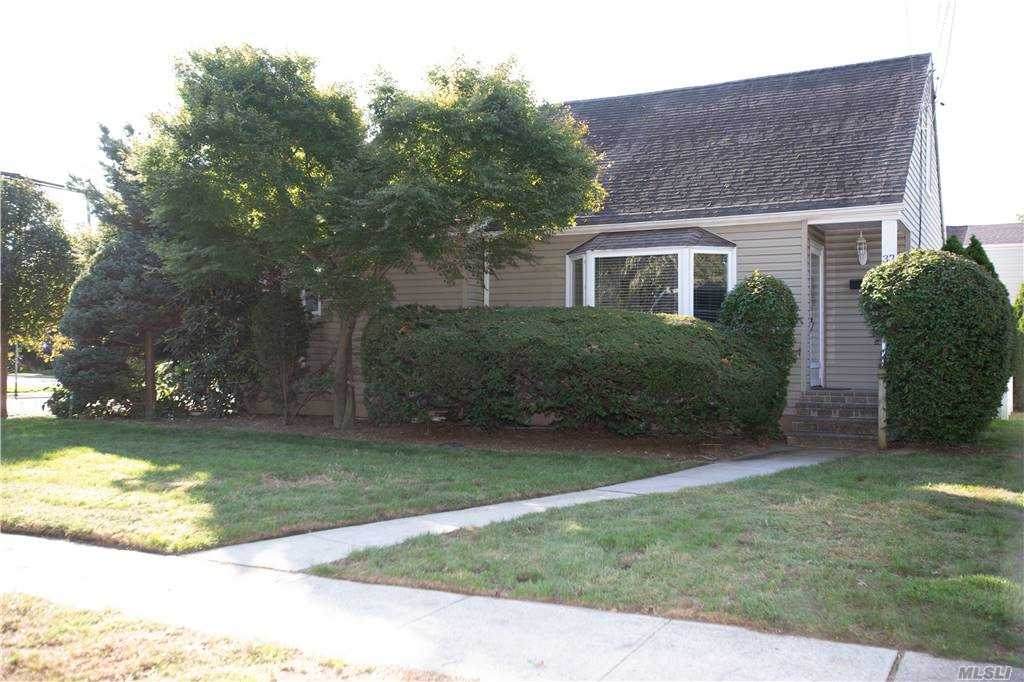32 Lester Avenue - Photo 1