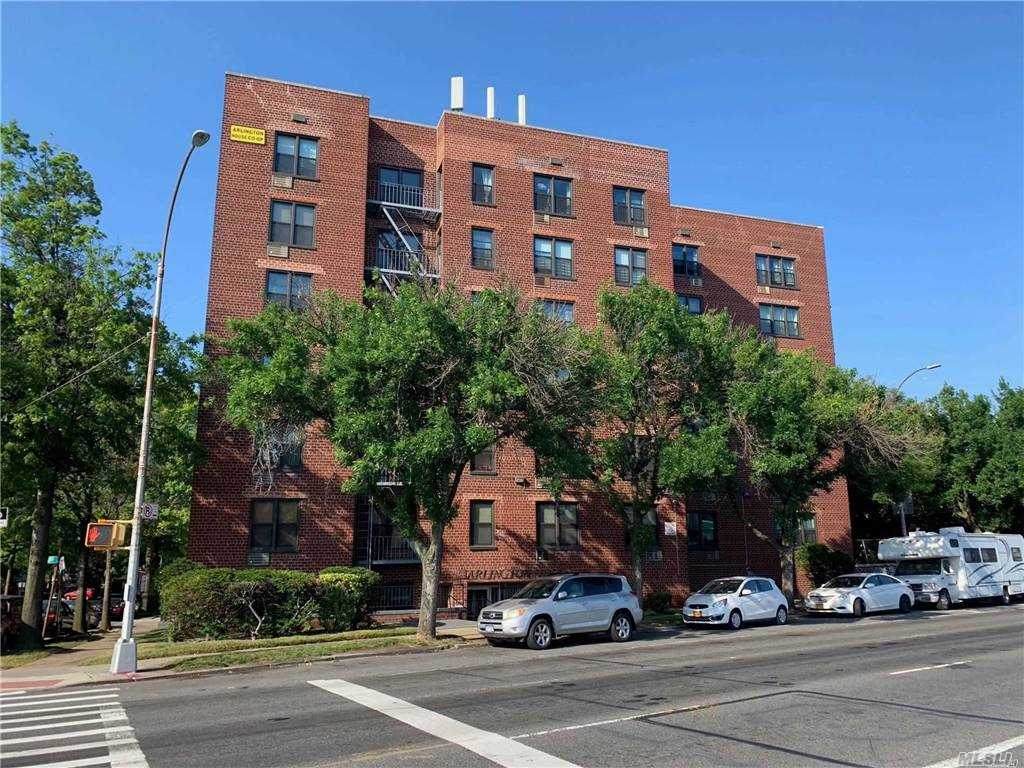 108-05 Astoria Boulevard - Photo 1