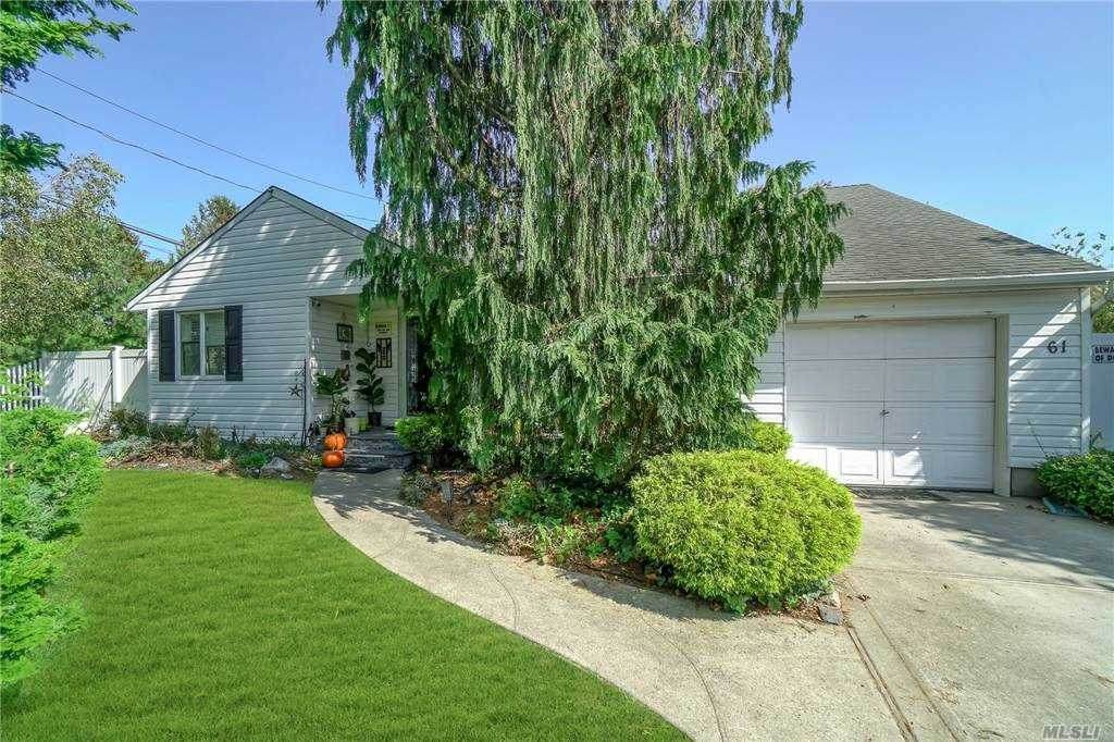 61 Clinton Avenue - Photo 1