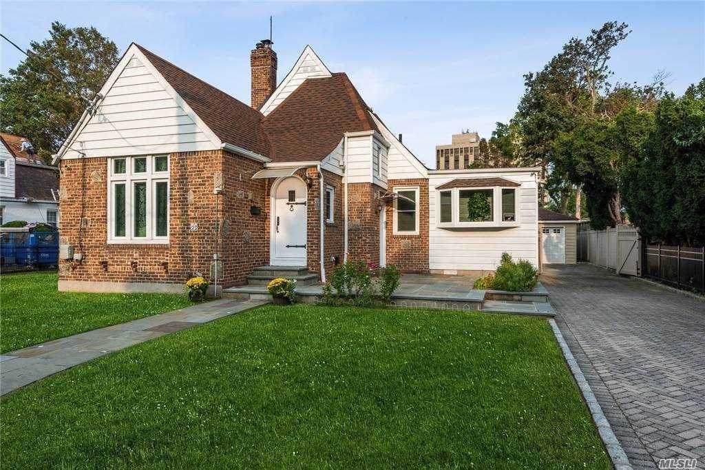 22 Bailey Avenue - Photo 1
