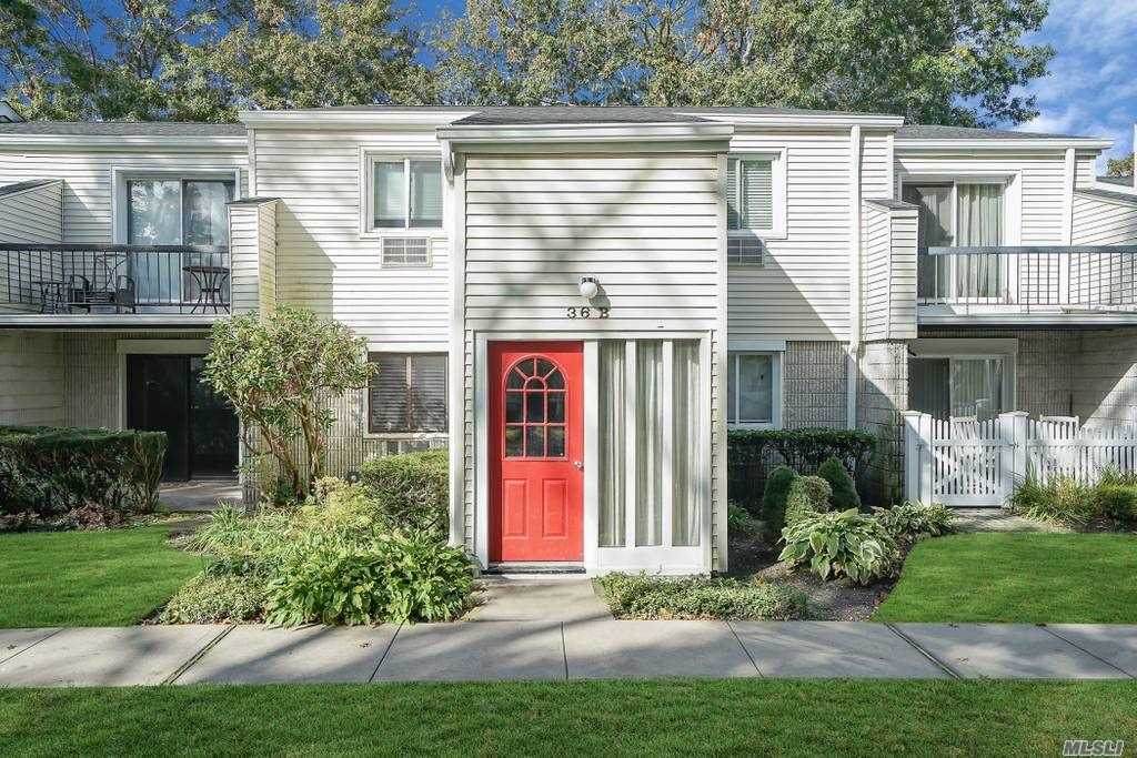 36 Richmond Boulevard - Photo 1